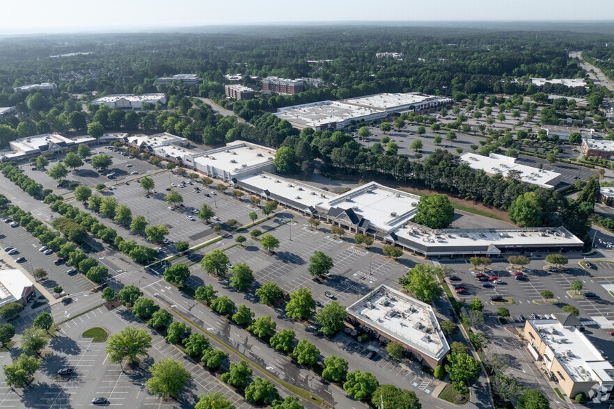 More Photos Of 213-450 Crossroads Blvd, Cary Storefront For Lease