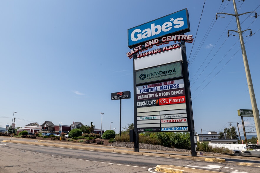 More Photos Of 1-400 E End Ctr, Wilkes Barre Unknown For Lease