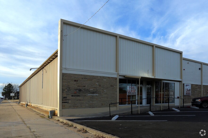 More Photos Of 2400 W Okmulgee St, Muskogee Freestanding For Lease