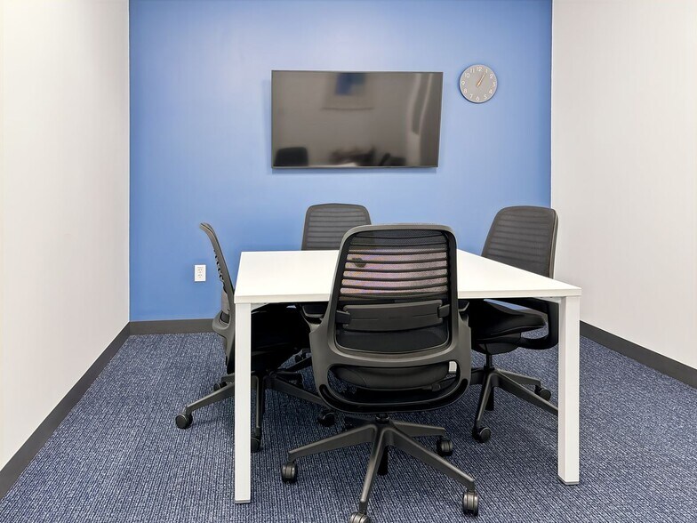 More Photos Of 29399 US Highway 19 N, Clearwater Coworking Space