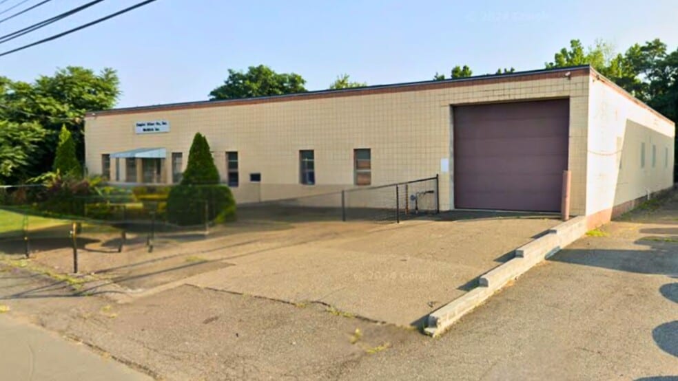 More Photos Of 120 Hathaway Dr, Stratford Warehouse For Sale