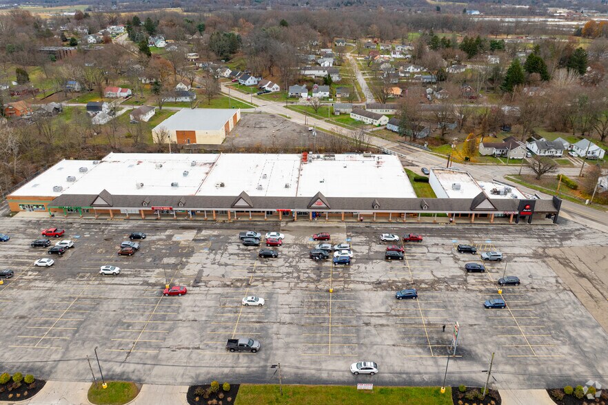 More Photos Of 200-260 N Main St, Rittman General Retail For Sale