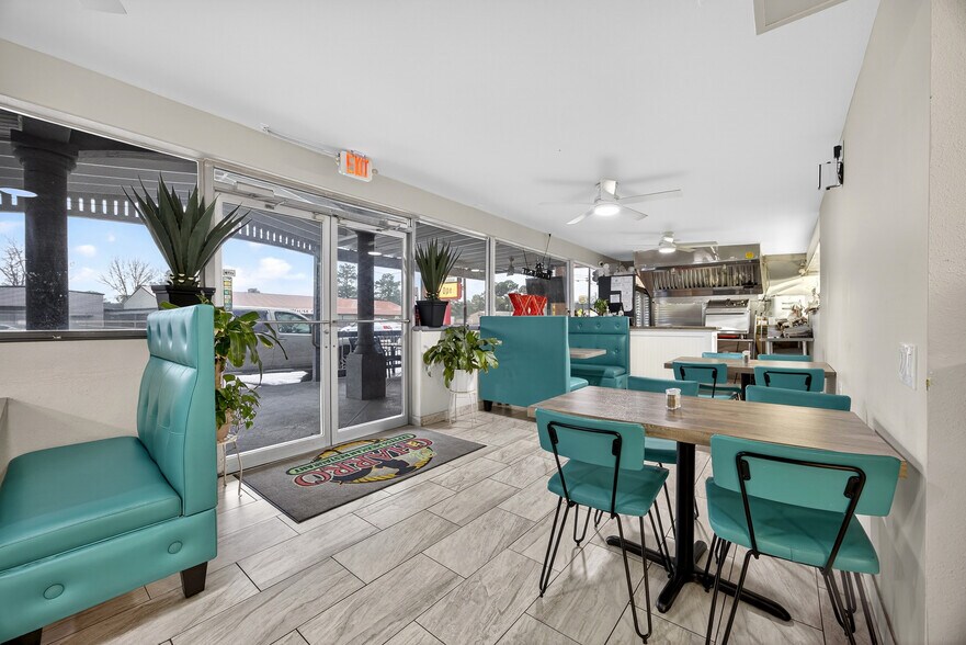 More Photos Of 4350 Augusta Rd, Lexington Restaurant For Sale