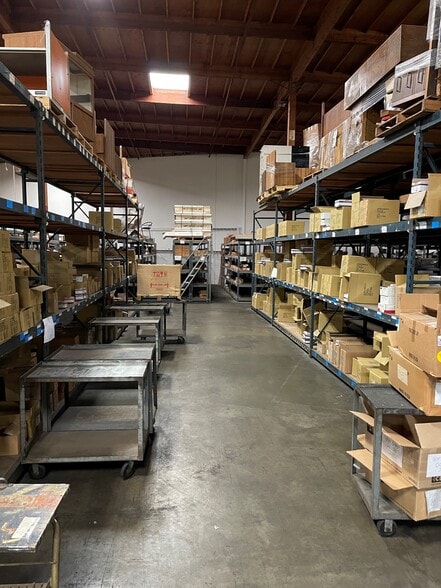 More Photos Of 1910 E Dominguez St, Carson Warehouse For Lease