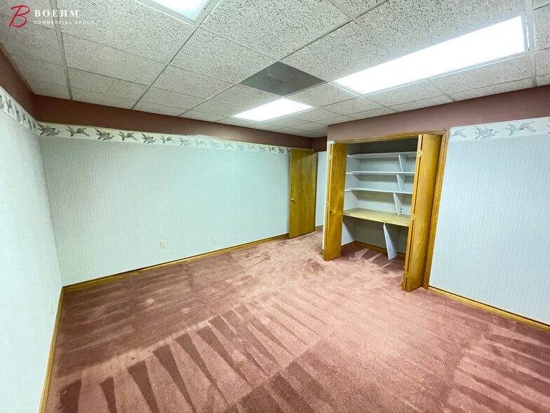 More Photos Of 204 -208 Cully Dr, Kerrville Office For Lease