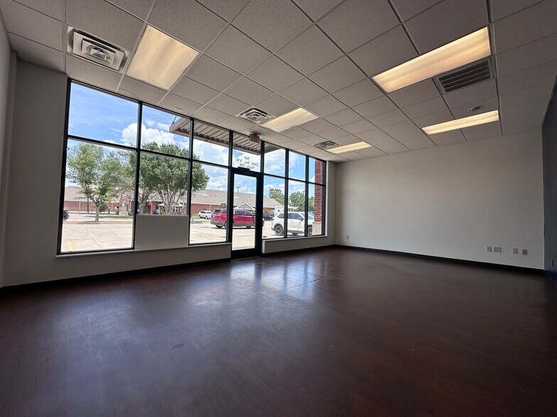 More Photos Of 360 24th Ave NW, Norman Storefront For Lease
