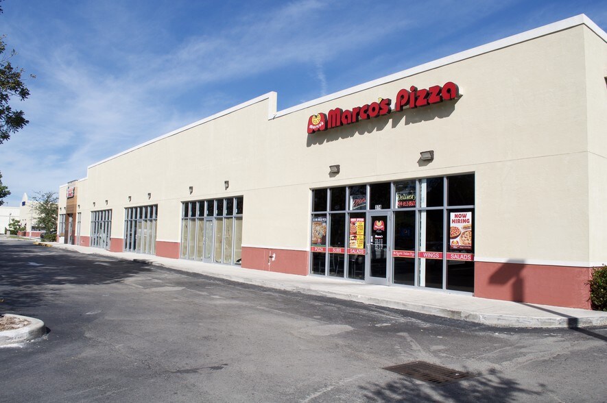 More Photos Of 374-400 N Rock Island Rd, Margate Freestanding For Lease
