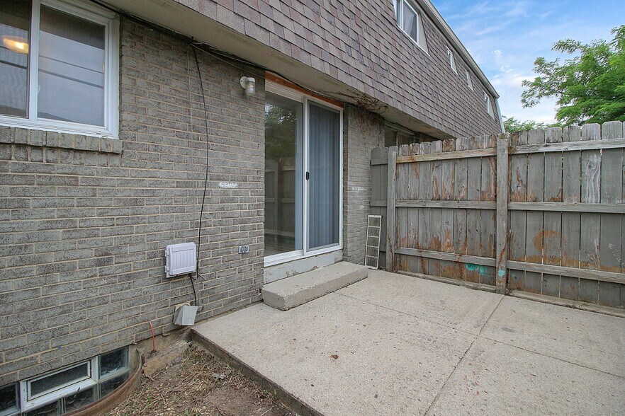 More Photos Of 1898 Baldwin Rd, Reynoldsburg Apartments For Sale