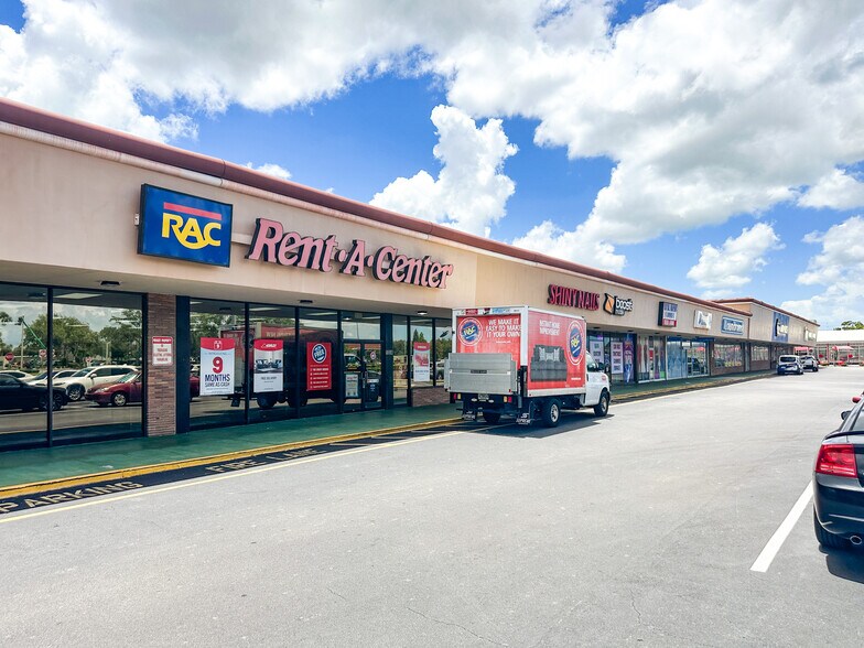 Primary Photo Of 1280-1420 Missouri Ave N, Largo General Retail For Lease