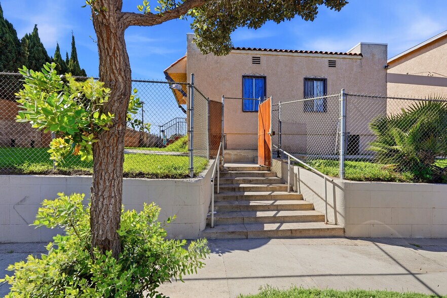 More Photos Of 11143 Van Buren Ave, Los Angeles Apartments For Sale