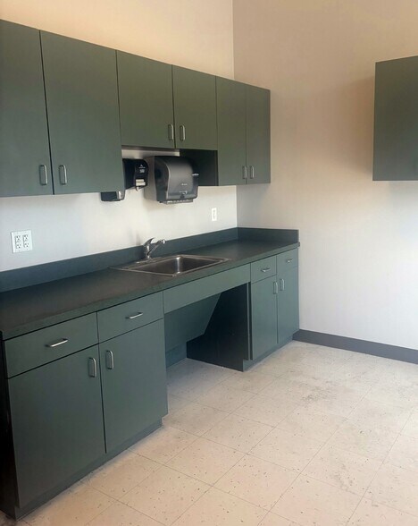 More Photos Of 2942 N 7th Ave, Phoenix Medical For Lease