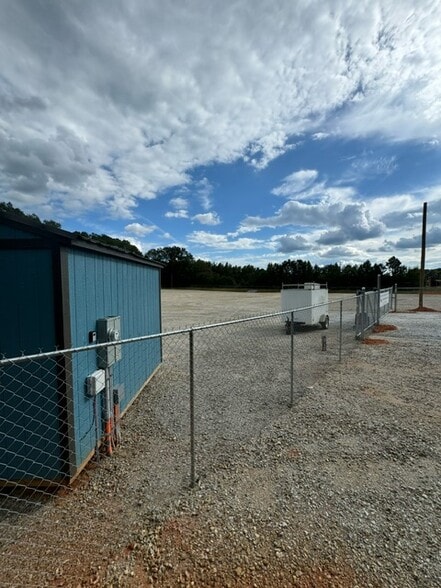 Primary Photo Of 116 Railroad Way, Barnesville Land For Lease