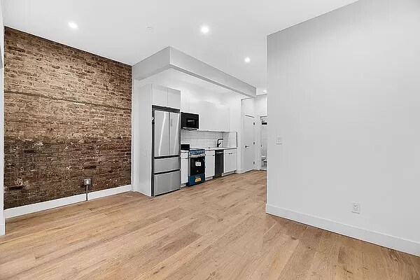 More Photos Of 155 Rivington St, New York Apartments For Sale