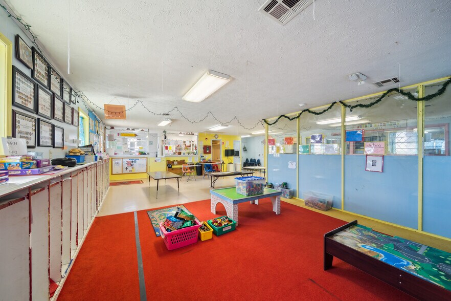 More Photos Of 235 Pine St, Oologah Daycare Center For Sale