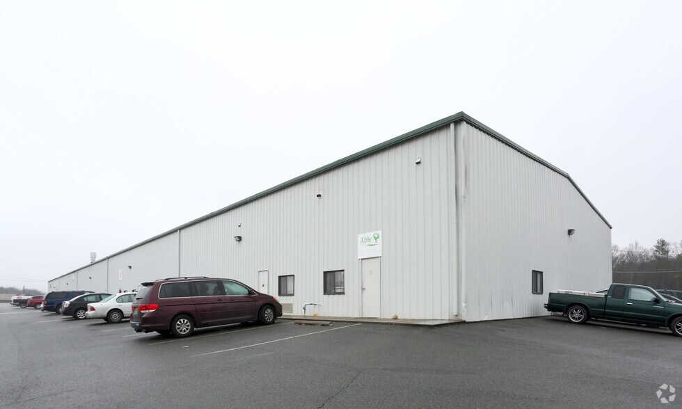 More Photos Of 2155 Lanier Ln, Rockville Light Distribution For Lease