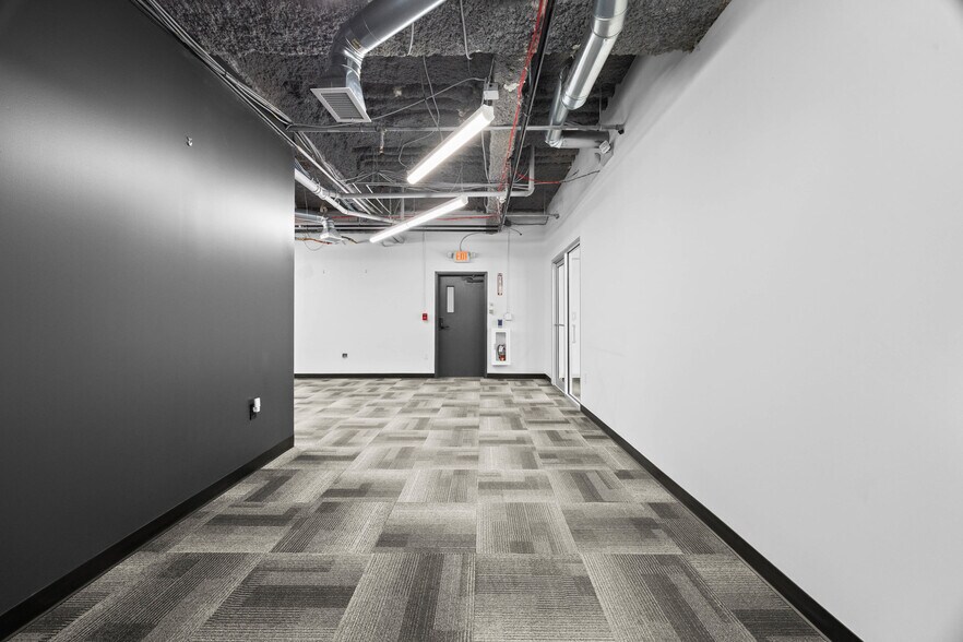 More Photos Of 88-94 Elm St, Rochester Office Residential For Lease