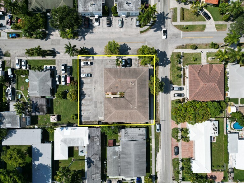 More Photos Of 724 NE 4th St, Hallandale Beach Apartments For Sale