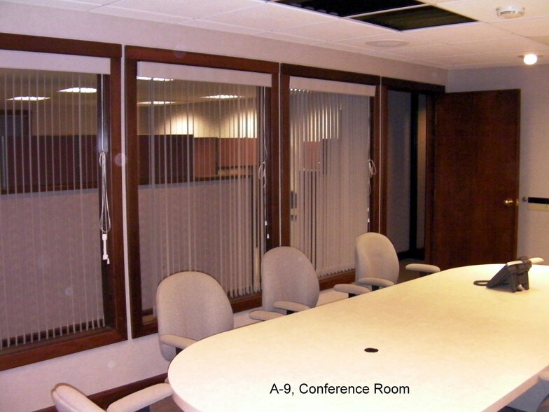 More Photos Of 1768 Storrs Rd, Mansfield Office For Lease