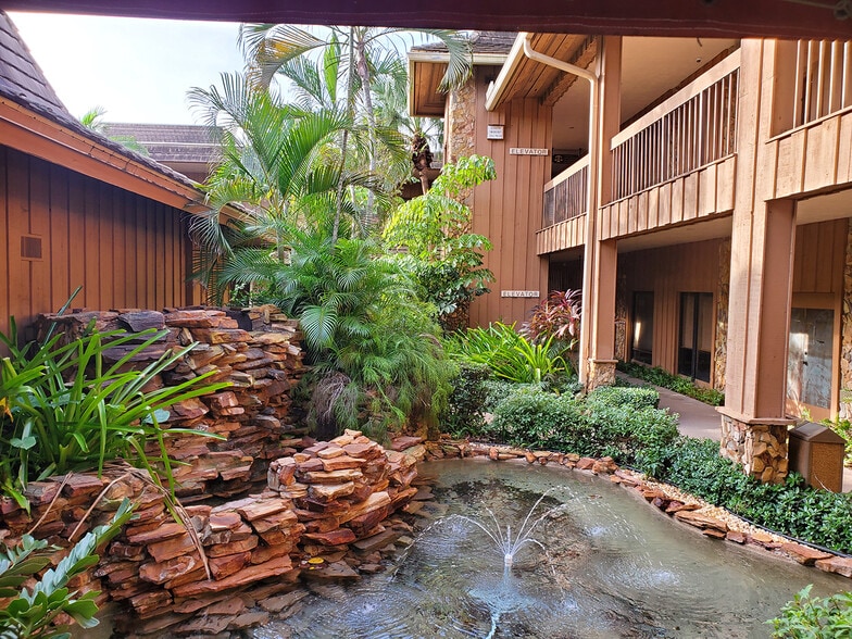 Primary Photo Of 7800 W Oakland Park Blvd, Sunrise Medical For Sale