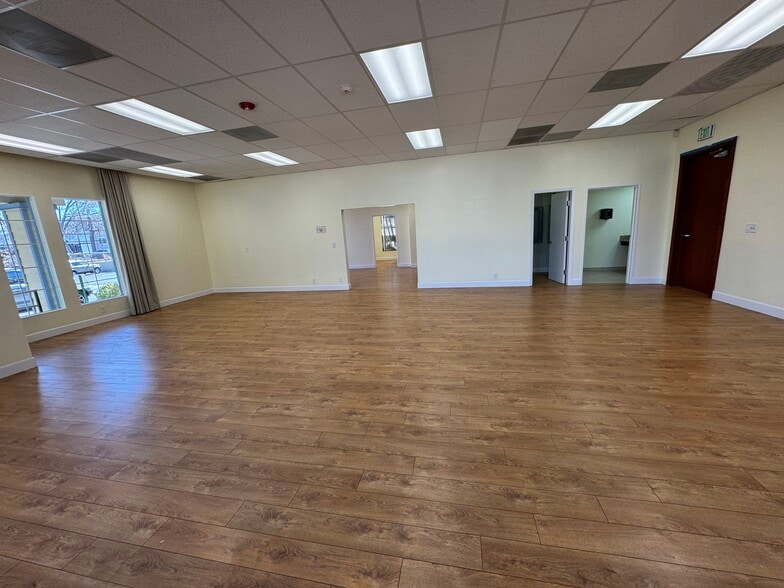 More Photos Of 6100 Plumas St, Reno Office For Lease