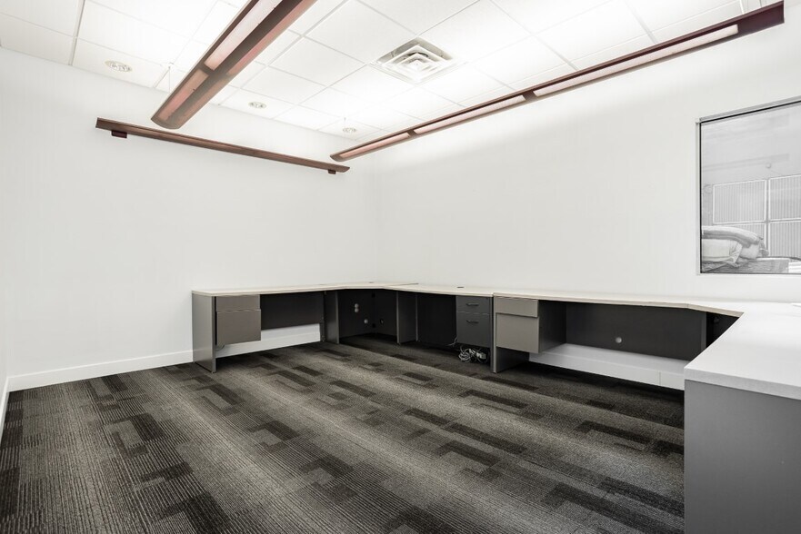 More Photos Of 3215 Birtcher Dr, Las Vegas Office For Lease