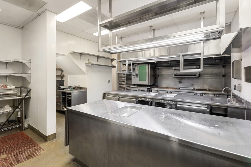 More Photos Of 373-377 Broadway St, San Francisco Apartments For Lease