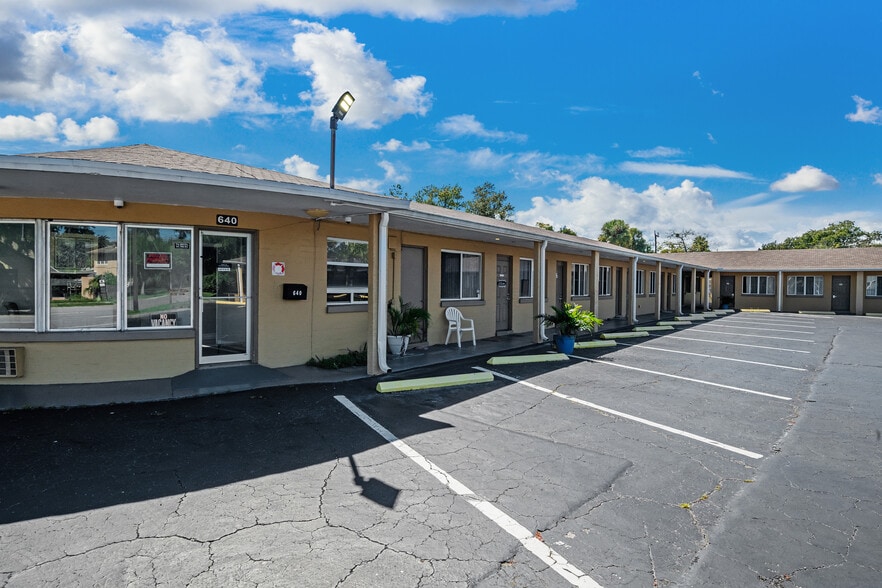 More Photos Of 640 S Ridgewood Ave, Daytona Beach Hotel For Sale