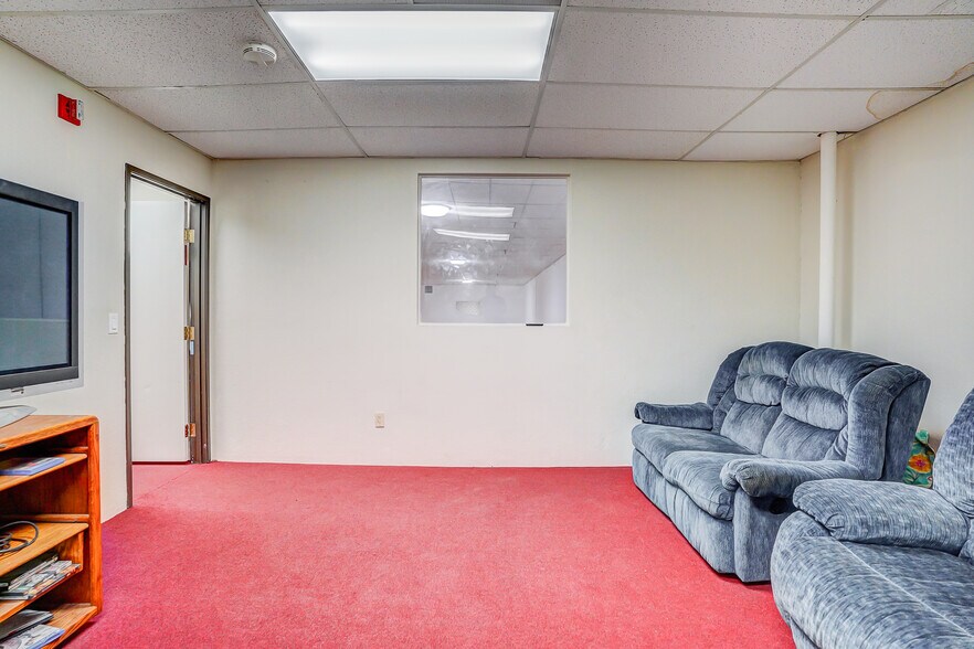 More Photos Of 950 S Central Ave, Compton Schools For Sale