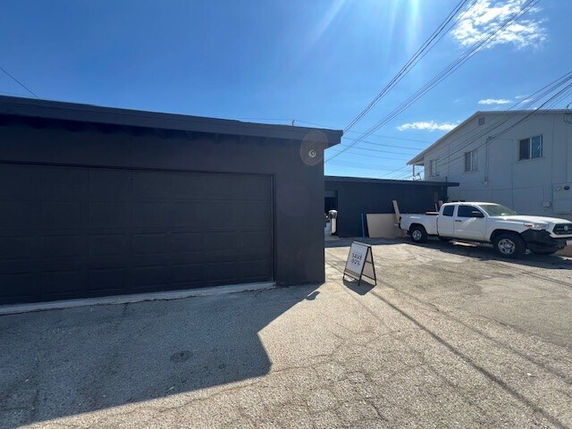 More Photos Of 2309-2313 W Victory Blvd, Burbank Storefront Retail Office For Lease