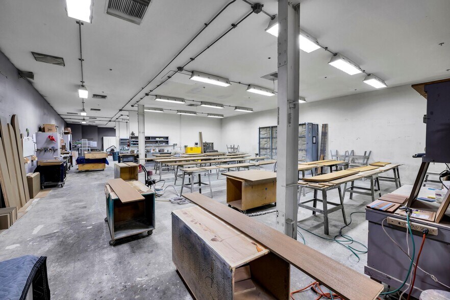 More Photos Of 54465 29 Palms Highway, Yucca Valley Warehouse For Sale