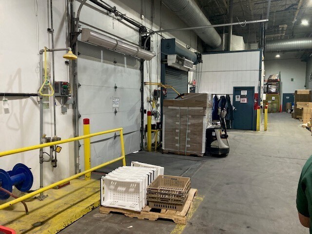 More Photos Of 3041 University Blvd SE, Albuquerque Warehouse For Sale