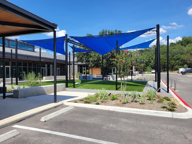 More Photos Of 14108 Bandera Rd, Helotes Restaurant For Lease