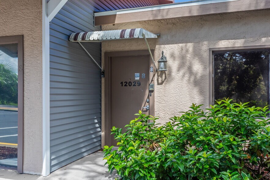 More Photos Of 12029 Majestic Blvd, Hudson Office For Lease