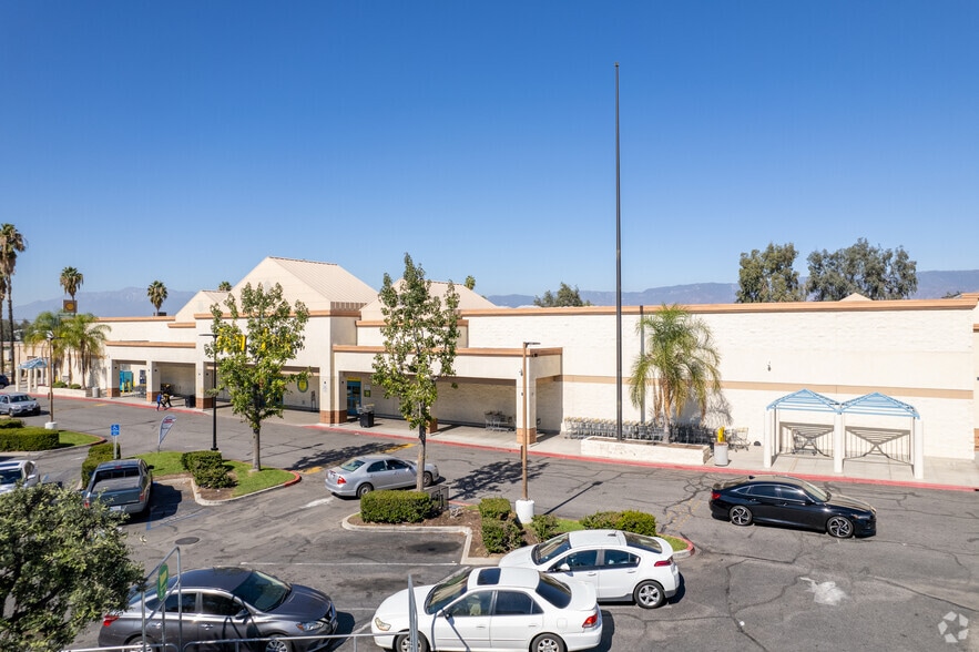 More Photos Of 2050 W Redlands Blvd, Redlands Unknown For Lease