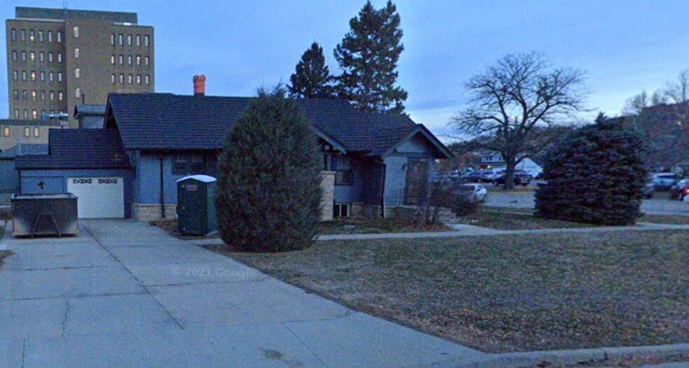 More Photos Of 620 West Blvd, Rapid City Storefront Retail Office For Sale