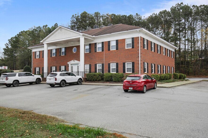 More Photos Of 5833 Stewart Pkwy, Douglasville Medical For Sale