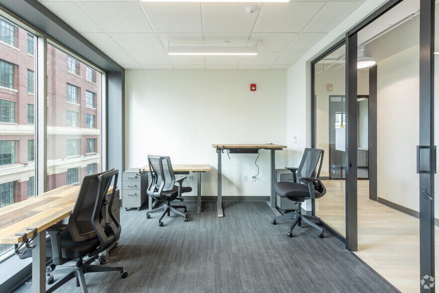 More Photos Of 220 W Congress St, Detroit Coworking Space