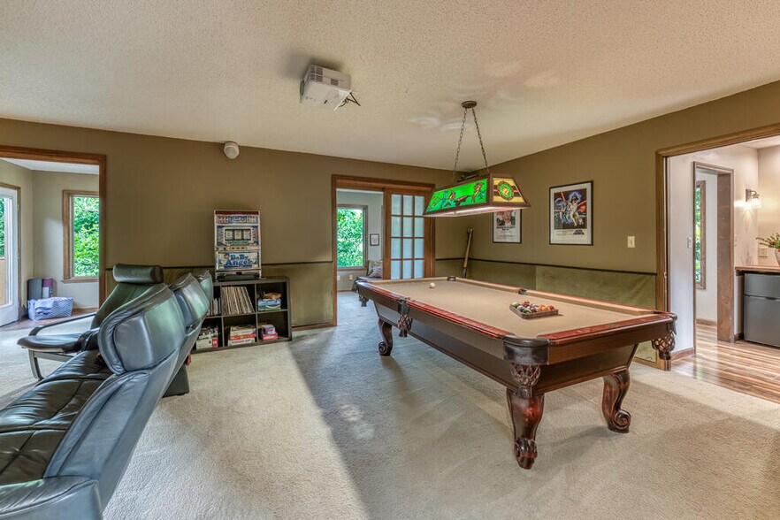 More Photos Of 19080 N Fork River Rd, Abingdon Specialty For Sale