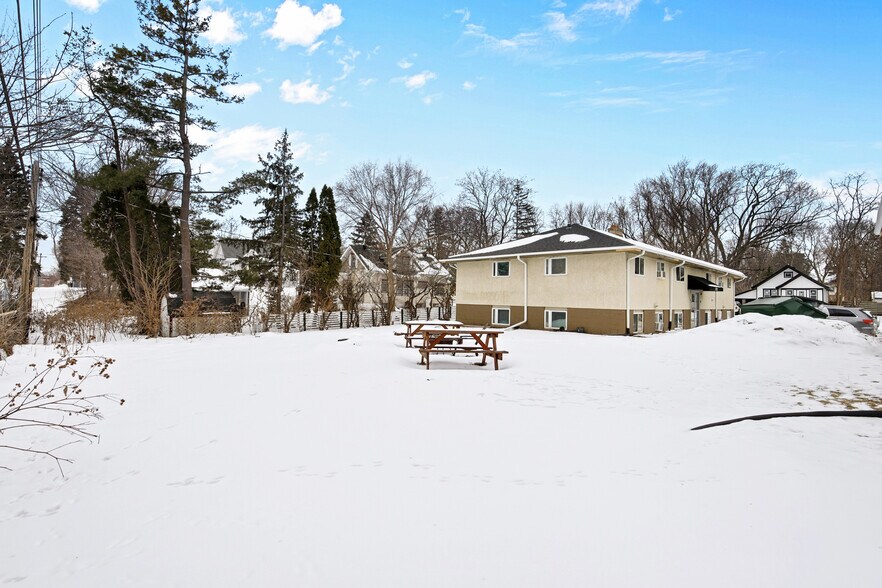 More Photos Of 2633 Division St N, North Saint Paul Apartments For Sale