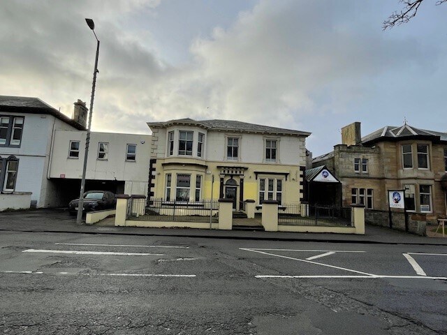 Primary Photo Of 17 Miller Rd, Ayr Restaurant For Lease