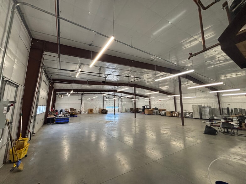 More Photos Of 7775 Gary Watson Pt, Colorado Springs Warehouse For Lease