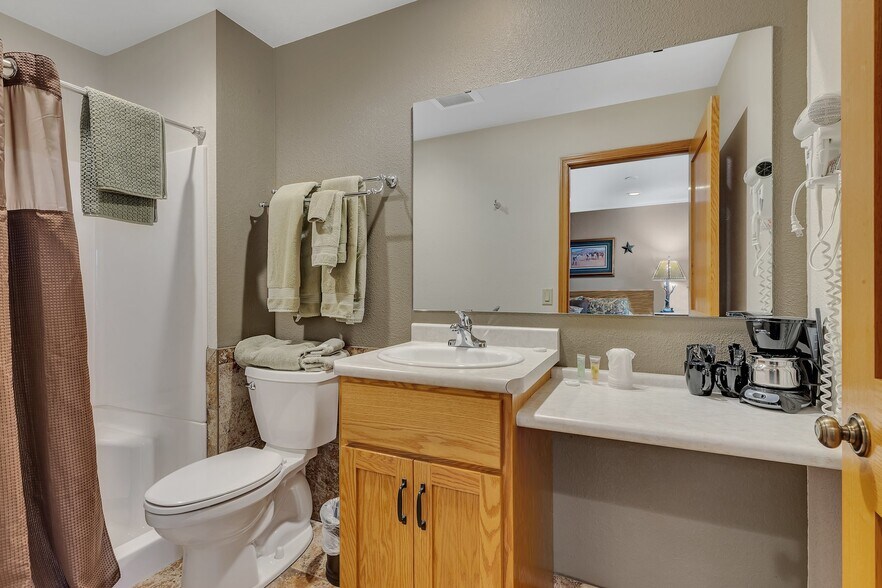 More Photos Of 720 Highway 10, Saint Cloud Hospitality For Sale