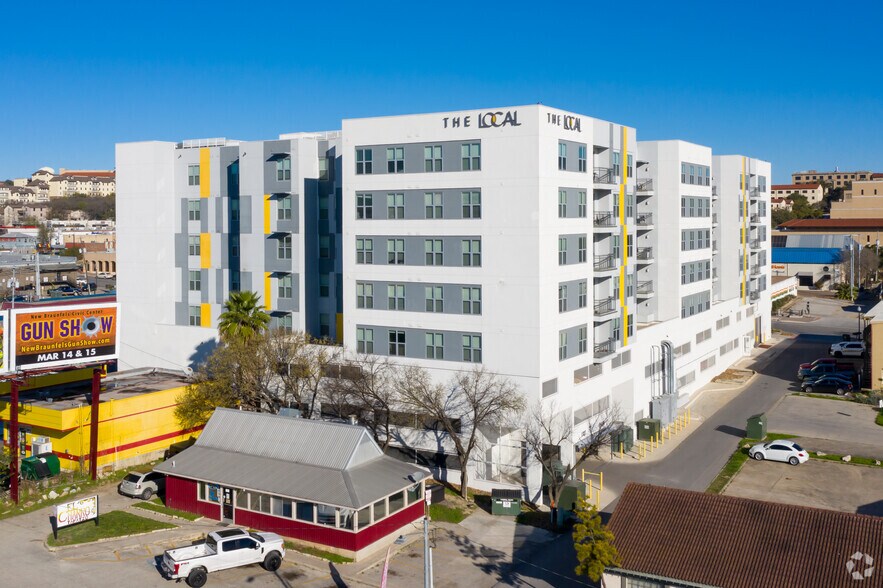 More Photos Of 210 North Edward Gary St, San Marcos Apartments For Lease