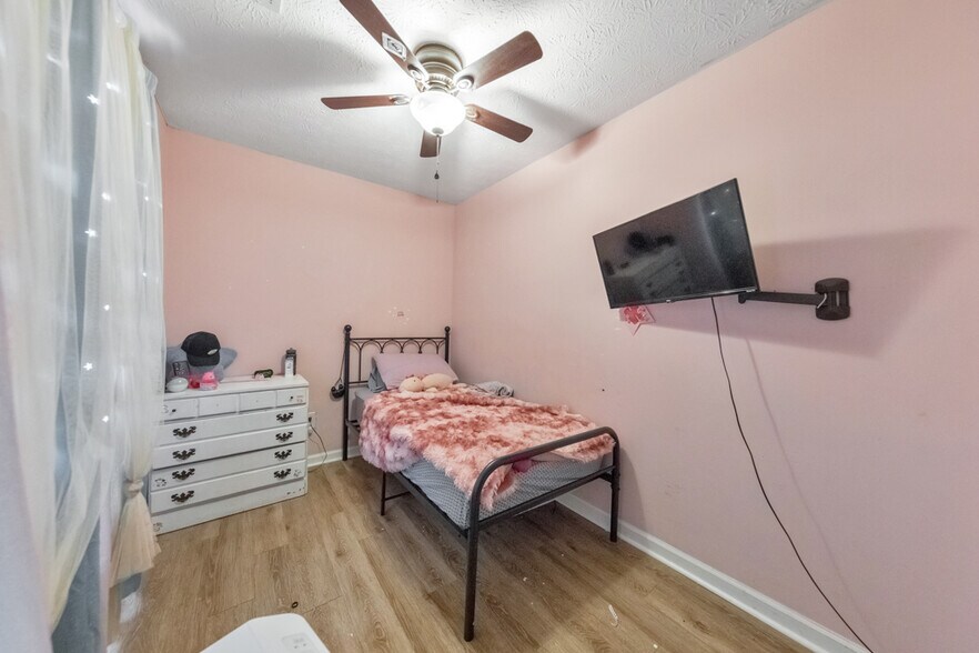More Photos Of 2814 Briar Hill Ln SE, Conyers Multifamily For Sale