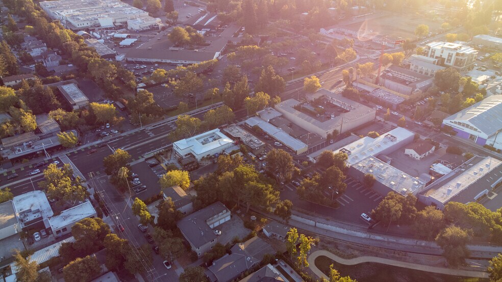 More Photos Of 3339 El Camino Real, Palo Alto Hotel For Sale
