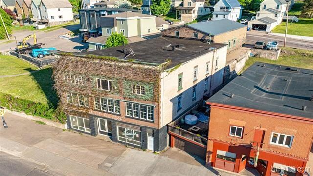More Photos Of 407 W Memorial Dr, Houghton Freestanding For Sale