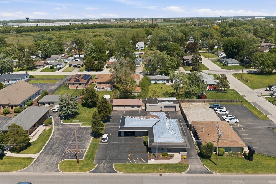 More Photos Of 2304 Plainfield Rd, Crest Hill Medical For Sale