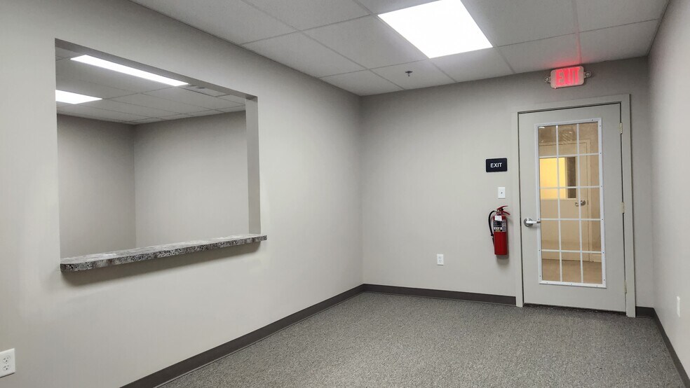 More Photos Of 4834 Socialville Foster Rd, Mason Medical For Lease