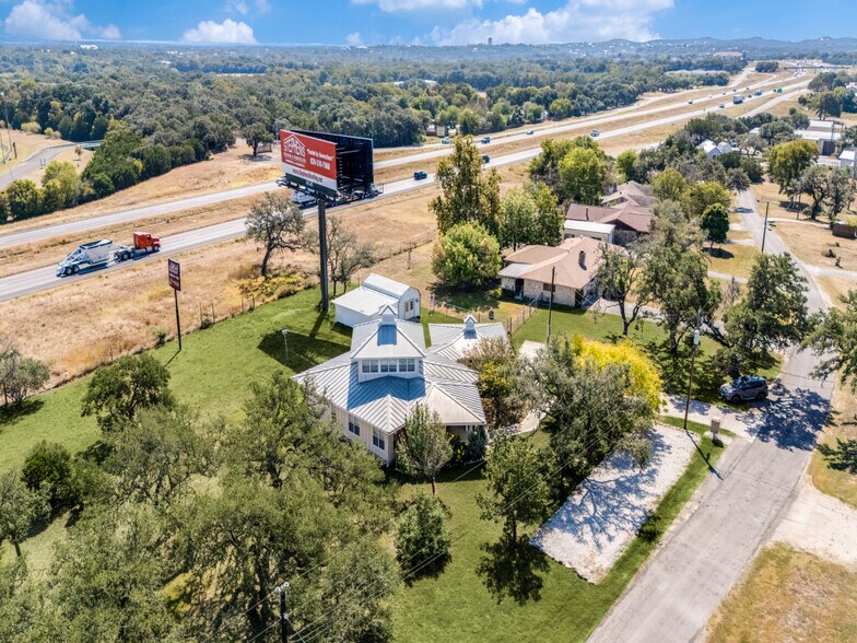 More Photos Of 106 Austin Dr S, Boerne Office Residential For Lease