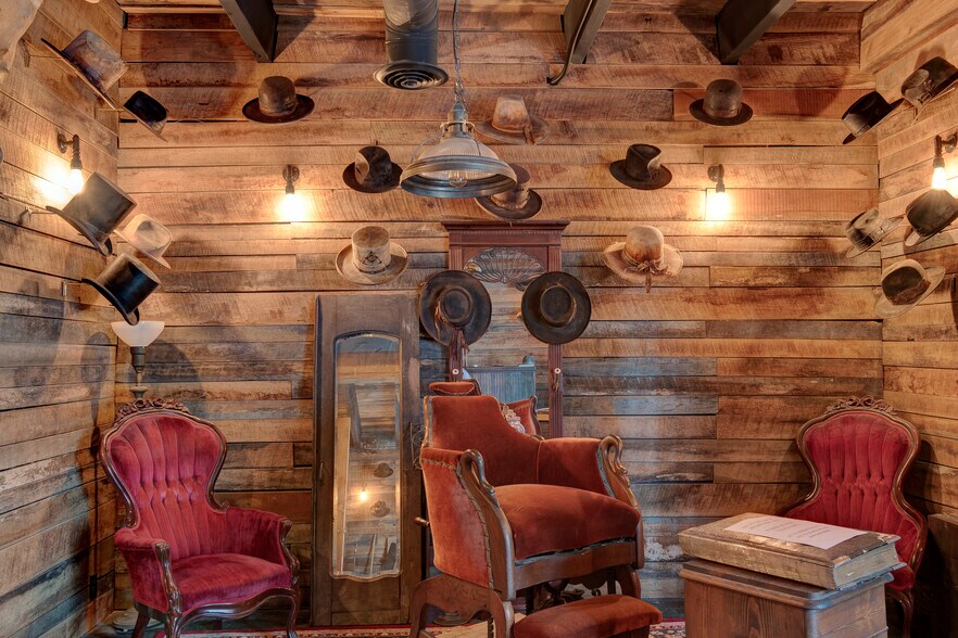 More Photos Of 114-116 17th Ave S, Nashville Office For Sale